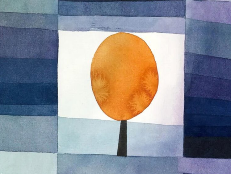 veranstaltungsreihe-lebendigephilosophie Baum vor Farbflächen blau, Ausschnitt aus Klee, Der Bote des Herbstes